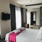 Superior One Boutique 4*