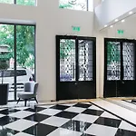 Superior One Boutique 4*