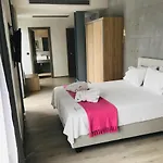 Superior One Boutique Soluň