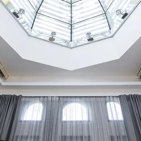 Superior One Boutique Tessalónica