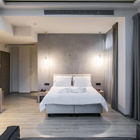 Superior One Boutique 4*