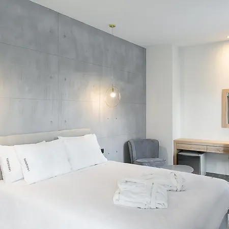 Superior One Boutique Ξενοδοχείο 4*