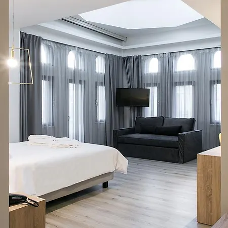 Superior One Boutique Θεσσαλονίκη