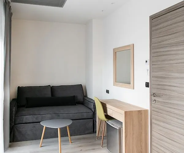 Hotel Superior One Boutique 4*