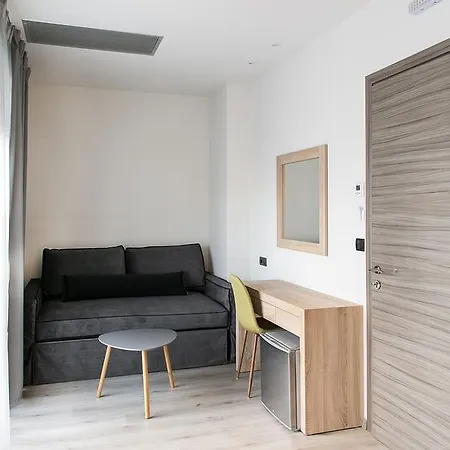 Hotel Superior One Boutique 4*